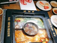 -老牌坊云南鱼豆花火锅(哈西万达店)