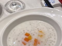 -香山湖家家宴(中山陵店)