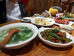 -老滇山寨•云南特色菜•地方菜•民族风情歌舞表演(金碧店)