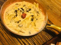 -I HOLIC艾豪丽披萨(KKone店)