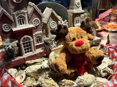 -四海一家自助餐(益田假日广场店)