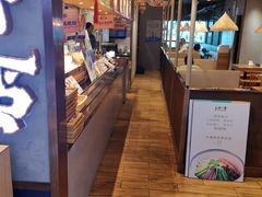 -刀小蛮半只鸡过桥米线(家乐福四元桥店)