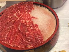 -鲜入围煮花胶鸡海鲜火锅