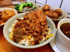 猪脚卤肉饭-红猪卤肉饭(大西洋美食城店)