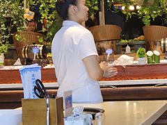 -蓝珊甄选海鲜自助·火锅大排档(近阿那亚店)