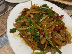 -南雄雄州土菜餐厅(粤北大厦店)