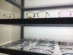 -LOGO眼镜·蔡司品牌折扣店(龙华清湖店)