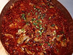 水煮肉片-有红鸡毛店·川菜(建设路店)