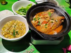 -体育场(地铁站)