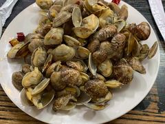 辣炒蛤蜊-1910老鲁味海鲜·戳子肉·青岛菜(金沙滩店)