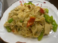 -凤百年大骨鸡饭庄
