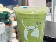 -瑞幸咖啡(田贝地铁站D出入口店)