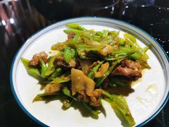 西湖小炒肉-随意茶庄·地道杭帮农家菜(梅家坞店)