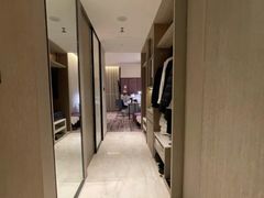 -大连星海皇冠假日酒店