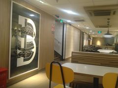 大堂-麦当劳(静安寺店)