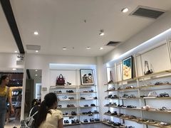 -hotwind热风(丽影广场店)