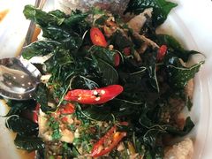 -Chom Cafe and Restaurant