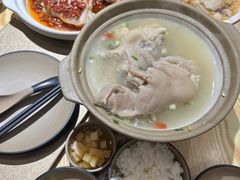 -叁煨蹄花·下饭盐帮菜(人民广场店)