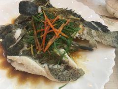 -覃记海鲜美食餐厅