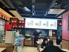 -渝是乎酸菜鱼·川渝小炒(新世界百货望京店)