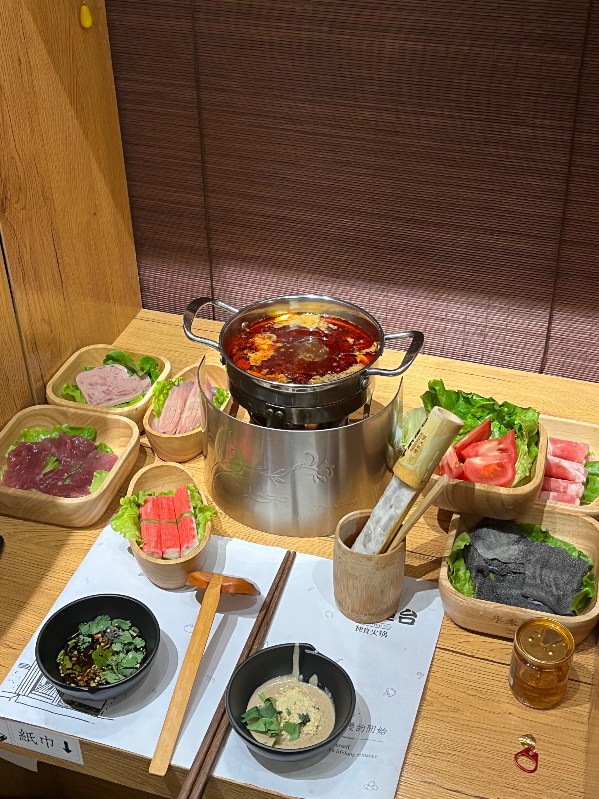 在东郊记忆!一个人吃火锅简直不要太爽!