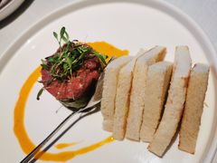 牛肉塔塔配牛油果黑橄榄酱-Solo(衡山路店)