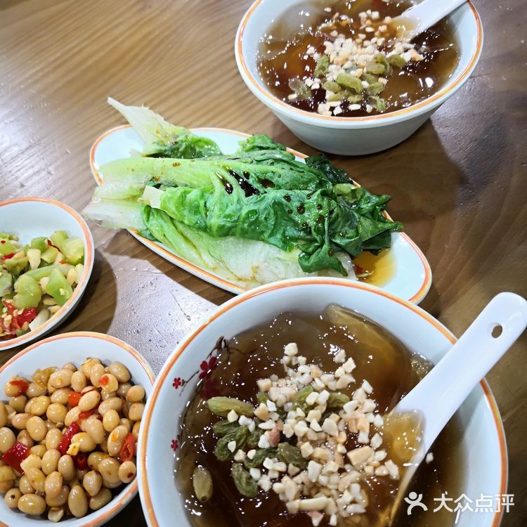 来吃碗现磨的长沙米粉