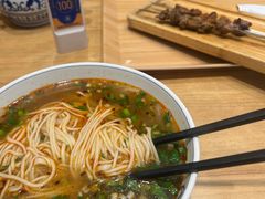 -西部马华清真兰州牛肉面·烧烤夜市(关东店)