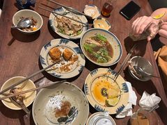 -Cuc Gach Quan Restaurant