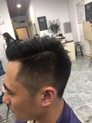 -V8潮牌·接发烫染连锁