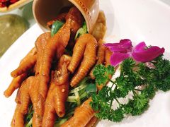 蒜香凤爪-鑫巴蜀小镇 · 水煮鱼专研店(玉桥店)