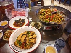 -富正毅三下锅·湘西韵味(天门山索道店)