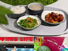 -上海尚嘉中心
