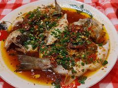 三椒蒸鲈鱼-荆九爷爆炒桥头三嫩(夫子庙店)
