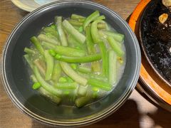 -蜜桃餐厅·伴山(湖滨商业街店)