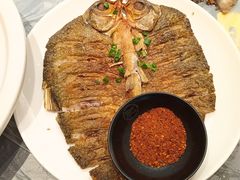 -肥肥虾庄·金牌油焖大虾(东湖欢乐谷店)