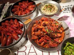 -老街烧烤大排档·地道湖北菜·龙虾馆(汉口火车站店)