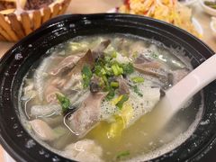 -闫家驴肉老店(华电一校店)