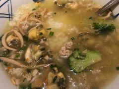 珍珠蚝肉碎泡饭配虾片-卡朋西餐(较场西路店)