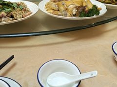 -老乡村美食农庄