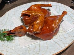 脆皮乳鸽-新荣记(BFC外滩金融中心店)