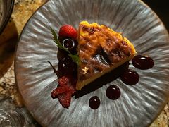 芝士蛋糕配野莓酱-BROWNSTONE布朗石西班牙餐厅(富城店)