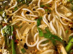 -禺馋猫生滚牛肉粉