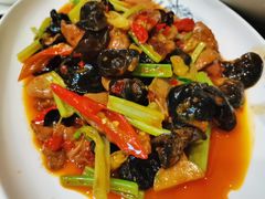 泡椒仔姜鲜牛肝-伊兰麒兰馨园·川菜·清真馆(339电视塔店)