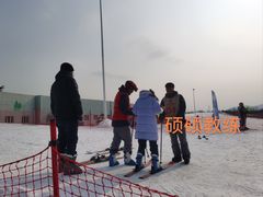 -华彬猛犸滑雪场