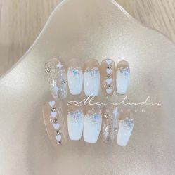 -UGIRL有个美甲