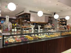 面包甜点陈列柜-BAKER&SPICE(安福路店)