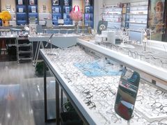 -宏宇眼镜蔡司依视路折扣店(兆佳眼镜城店)