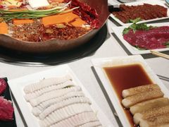 -墨居上隐·院子里火锅(峨眉店)