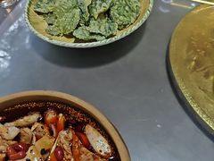 -土砂锅生态山庄·非遗砂锅雅鱼